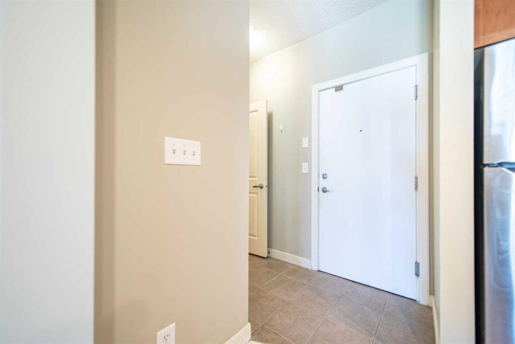 156 Country Village Circle 114 Property Photo 4
