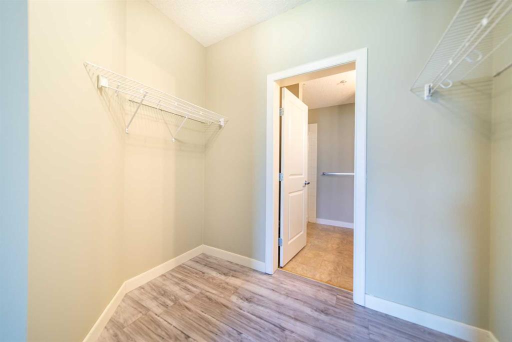 156 Country Village Circle 114 Property Photo 13