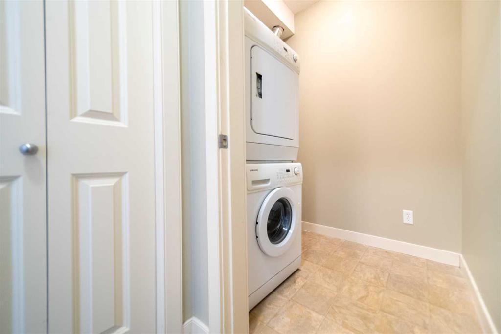 156 Country Village Circle 114 Property Photo 23