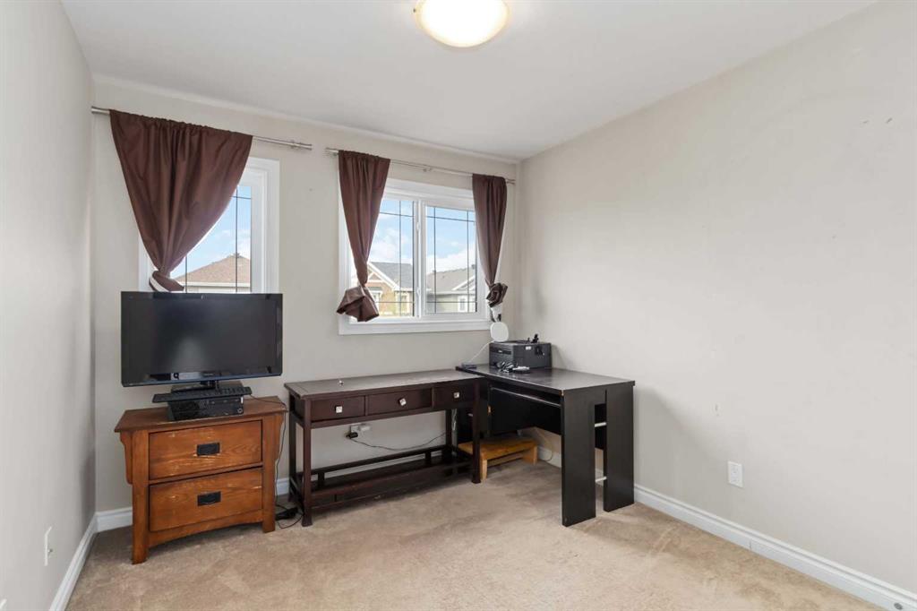 240 Comeau Crescent Property Photo 18