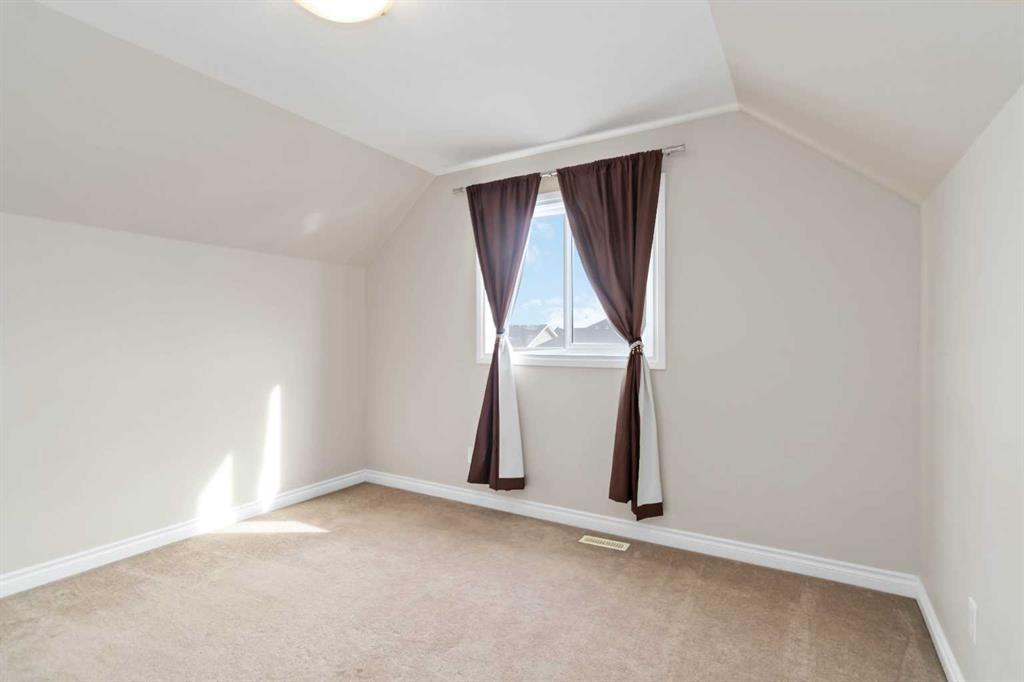 240 Comeau Crescent Property Photo 20
