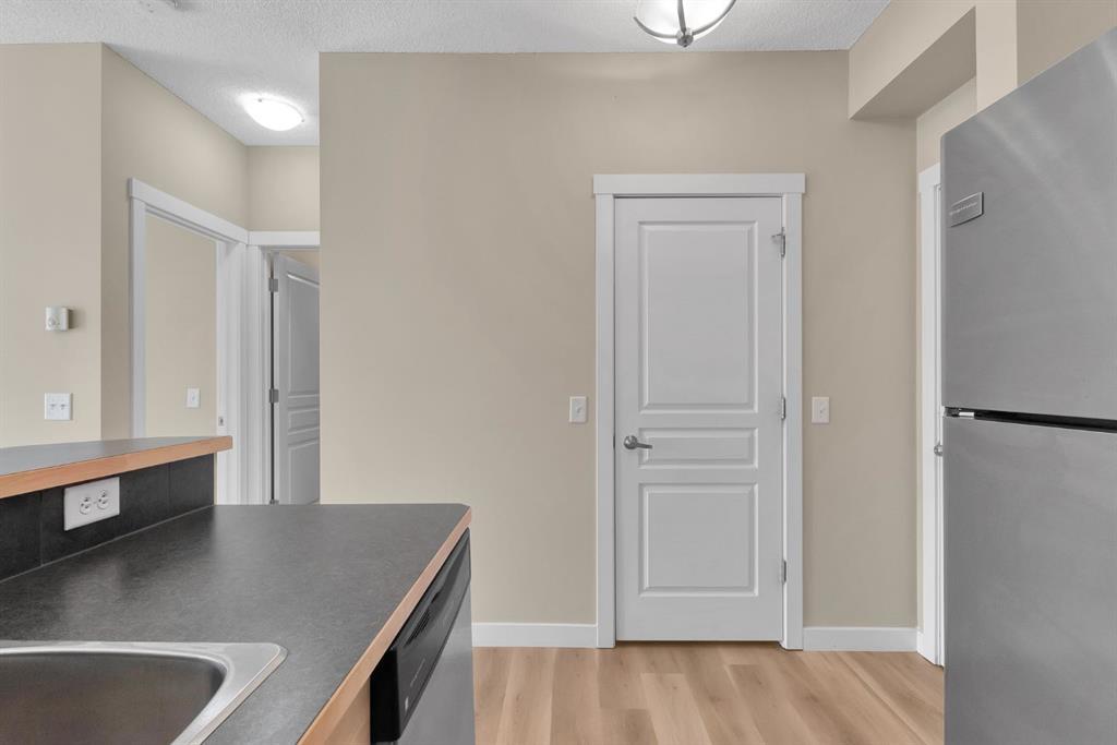 211 Aspen Stone Boulevard 2107 Property Photo 8