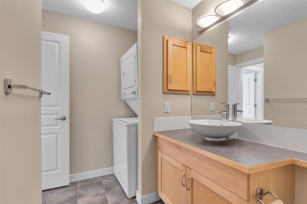 211 Aspen Stone Boulevard 2107 Property Photo 19