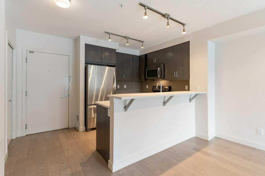 25 Auburn Meadows Avenue 130 Property Photo 6