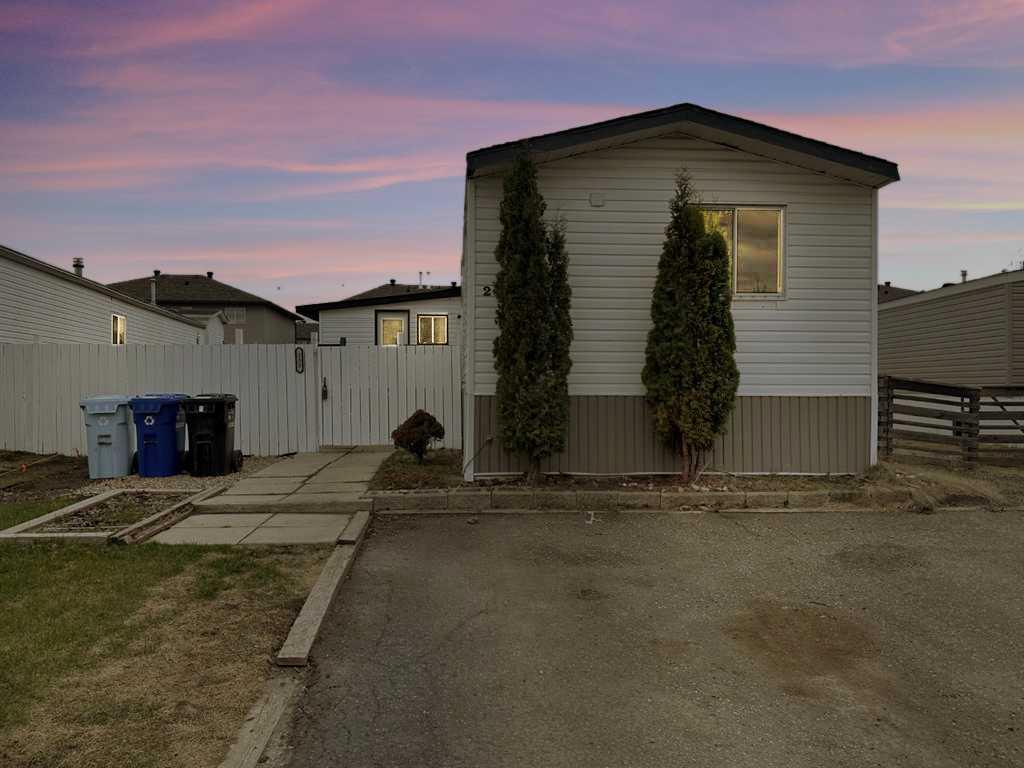 232 Caouette Crescent Property Photo 1