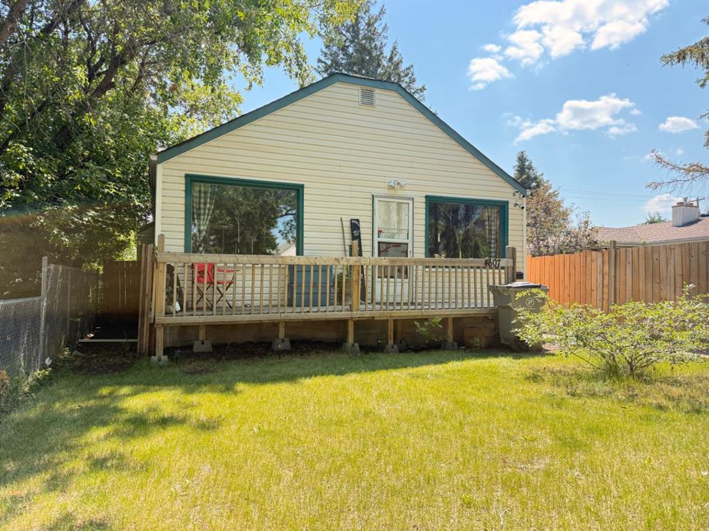 4807 49 Street Property Photo 1