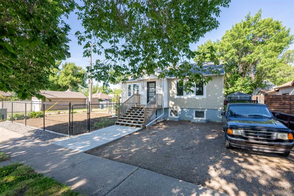 534 16 Street Property Photo 1