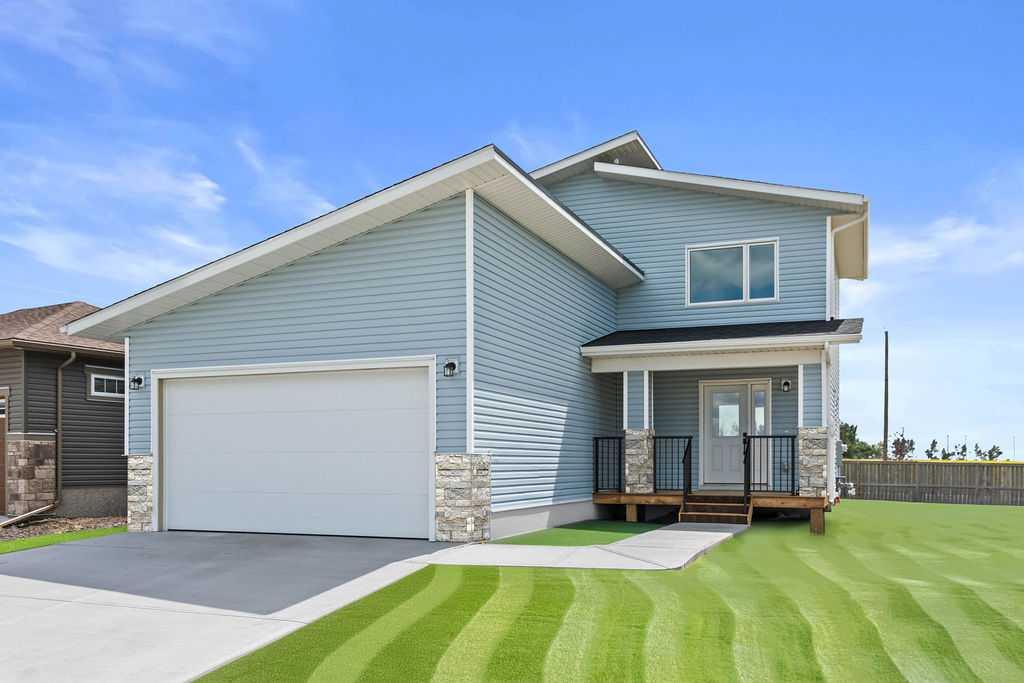 10 Clover Crescent Property Photo 1