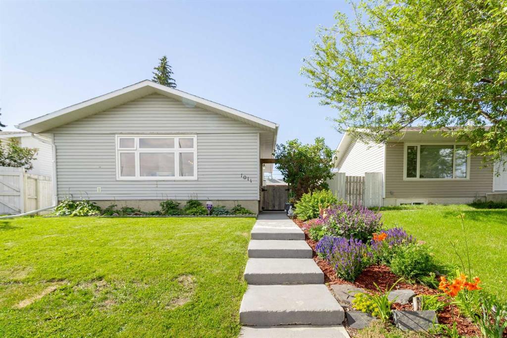 1011 Penrith Crescent Property Photo 1