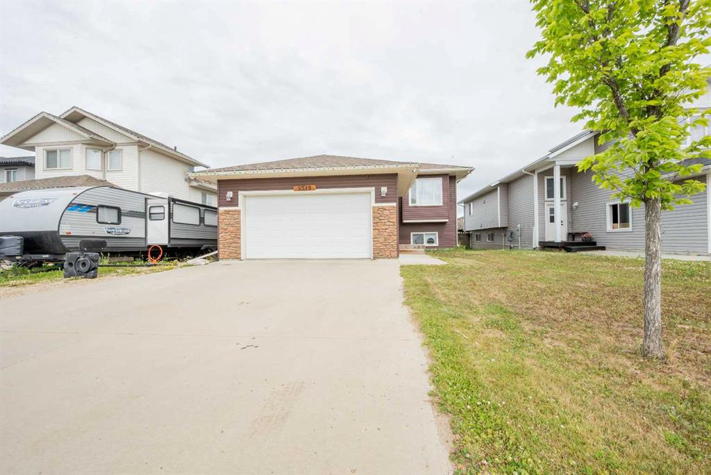 9519 92 Street Property Photo 1