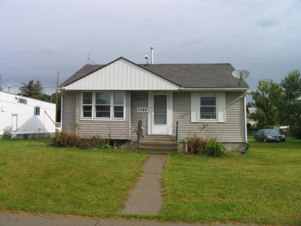 5084 51 Avenue Property Photo 1