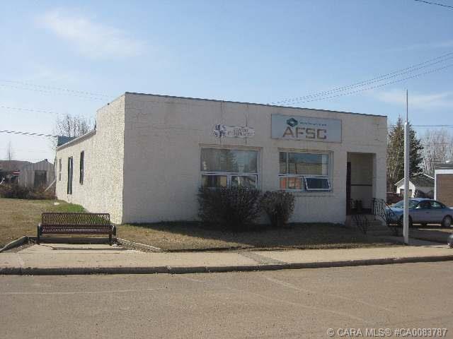4902 50 Avenue Property Photo