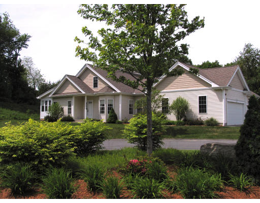 4 Apple Seed Drive # 4 Property Photo 1