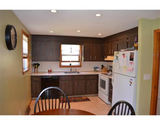 2 Leominster Rd Property Photo 2