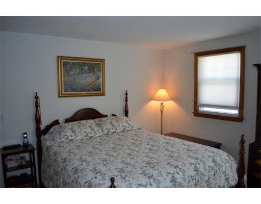 2 Leominster Rd Property Photo 4