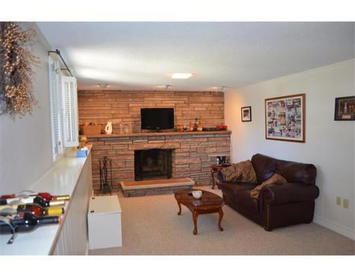 2 Leominster Rd Property Photo 8