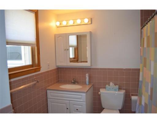 2 Leominster Rd Property Photo 13