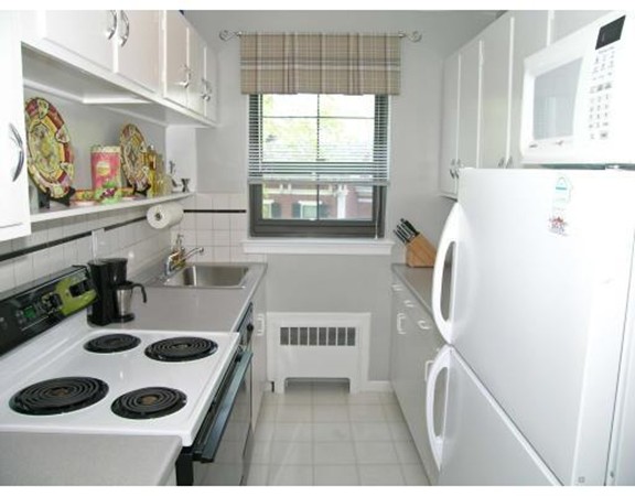 53 Harvard Avenue # 4 Property Photo 5