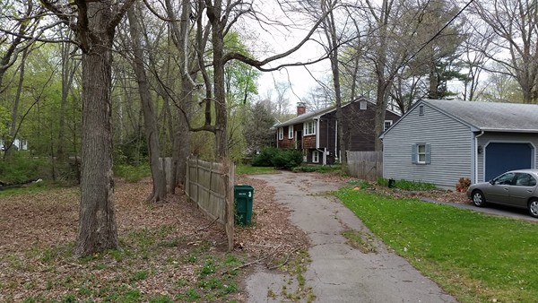 158 Ivy St Property Photo 2