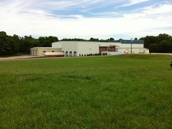 23 Industrial Dr Property Photo 3