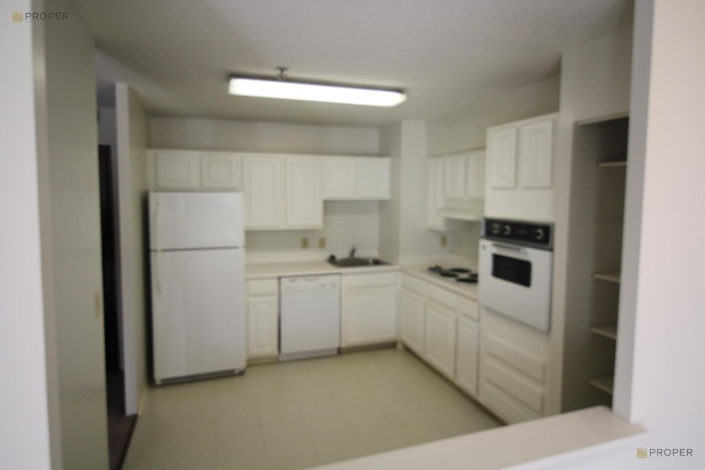 99 Florence St # 103 Property Photo 1