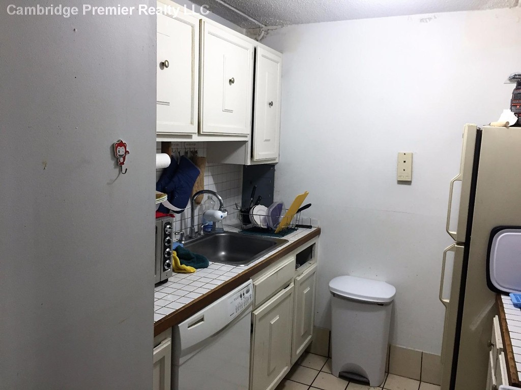 12 Ellery St # 204 Property Photo 9