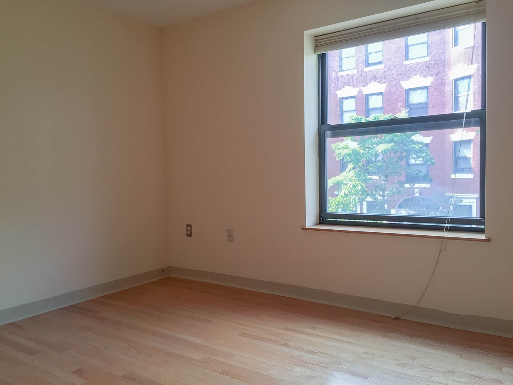 103 Gainsborough St # 204 Property Photo 8