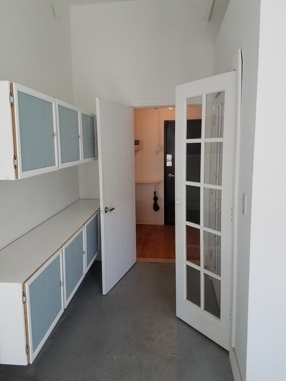 10 Williams St # 24 Property Photo 13