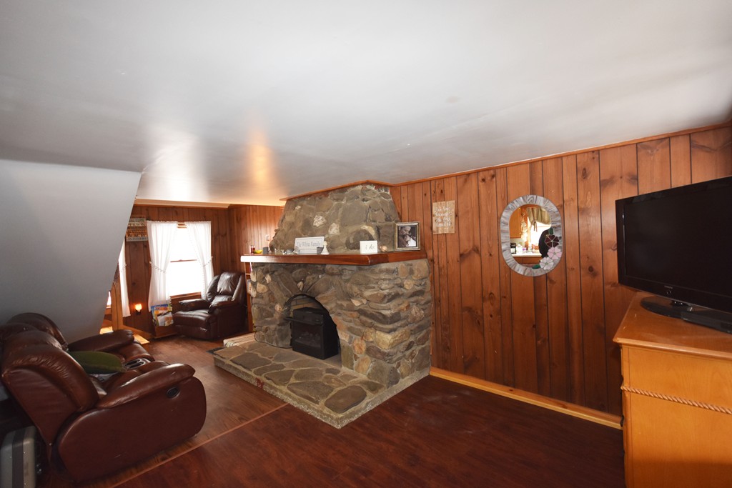 54 Porter Hill Rd Property Photo 5