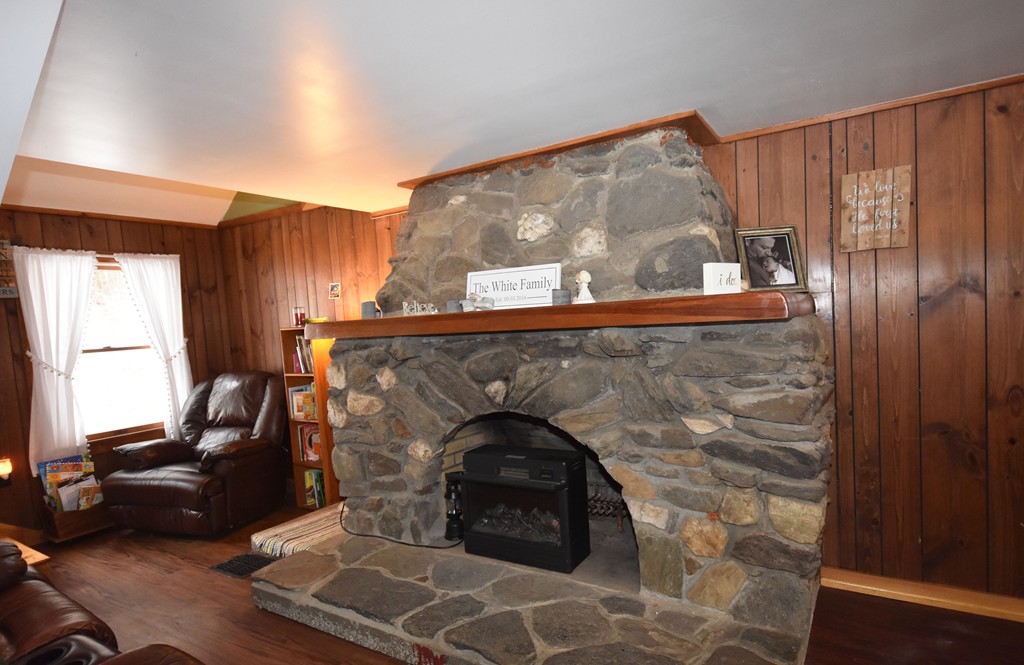 54 Porter Hill Rd Property Photo 6