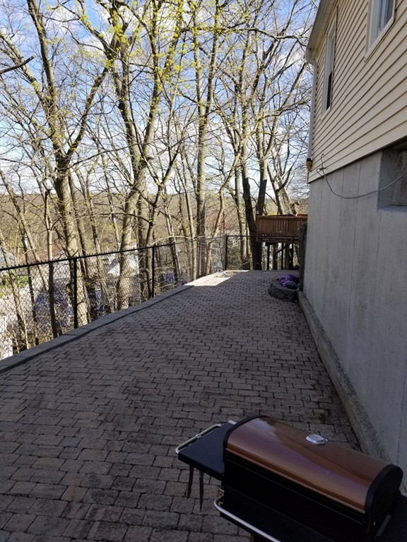 15 Beechmont Terrace Property Photo 9