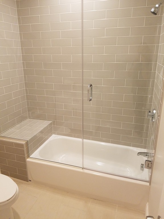 100 Webster St # 1 Property Photo 12