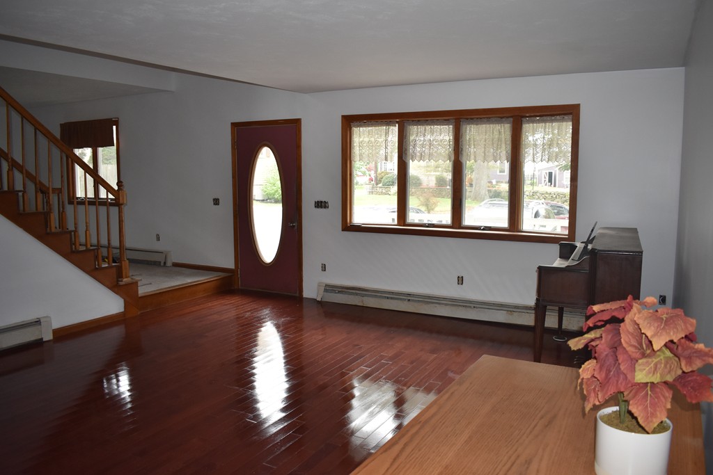 35 Woodland Ave # 35a Property Photo 3
