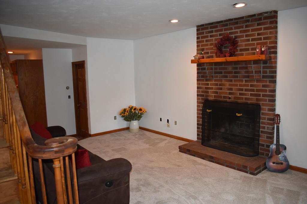 35 Woodland Ave # 35a Property Photo 4