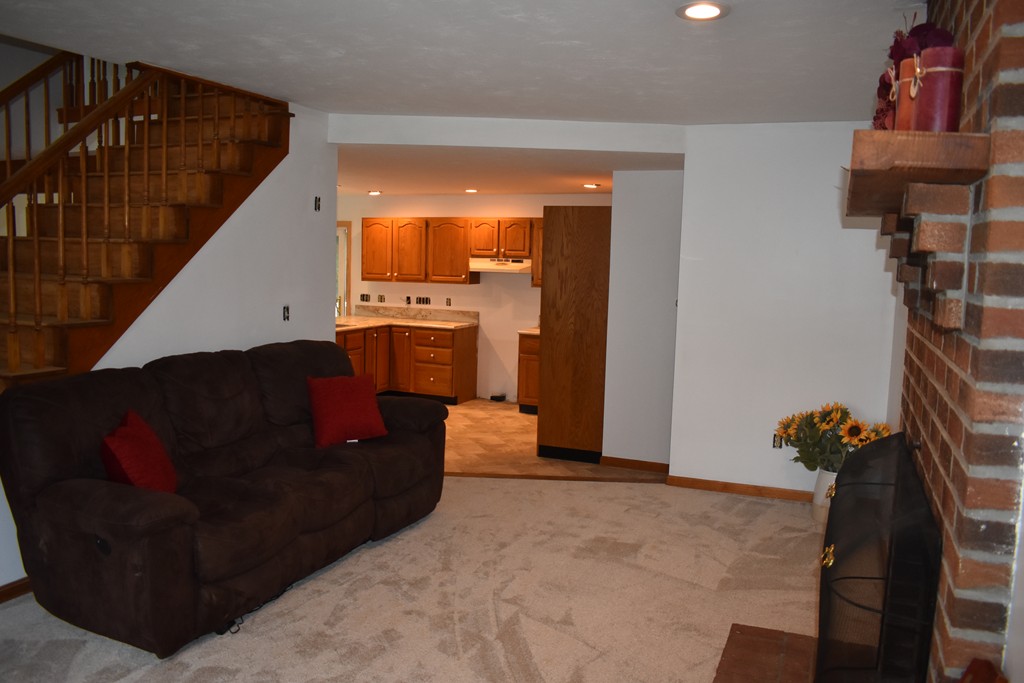 35 Woodland Ave # 35a Property Photo 5