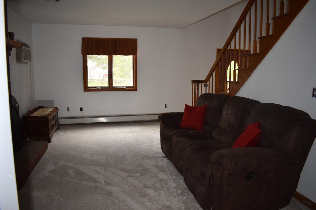 35 Woodland Ave # 35a Property Photo 8