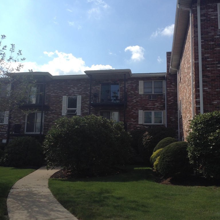 23 Pine St # K Property Photo 1
