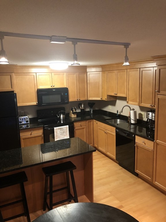 23 Pine St # K Property Photo 10