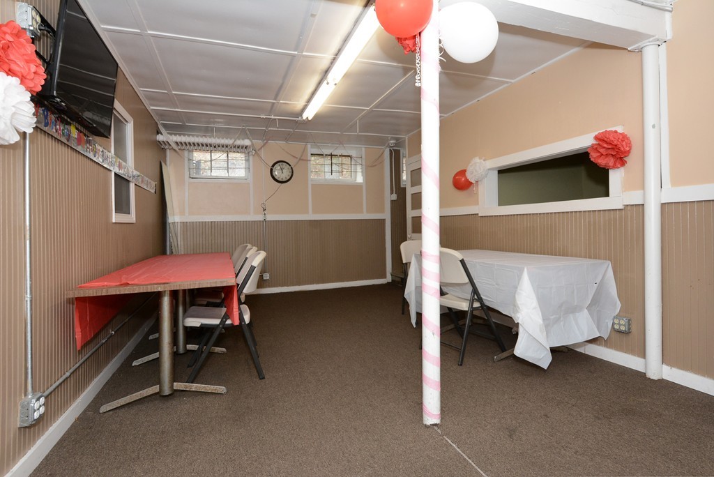 95 Rockland St Property Photo 16