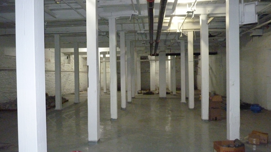 1 Cabot Street Property Photo 6