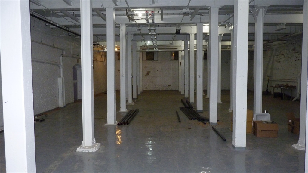 1 Cabot Street Property Photo 7