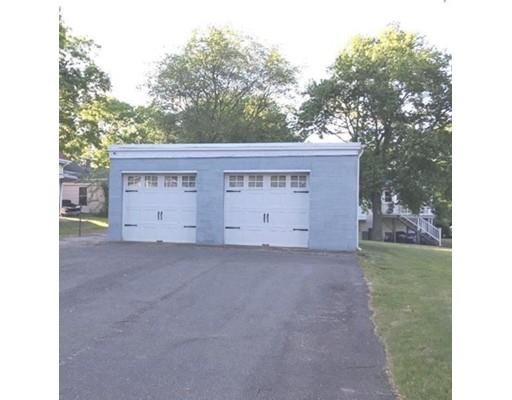 39 Slade Ave Property Photo 5