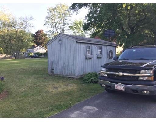 39 Slade Ave Property Photo 7