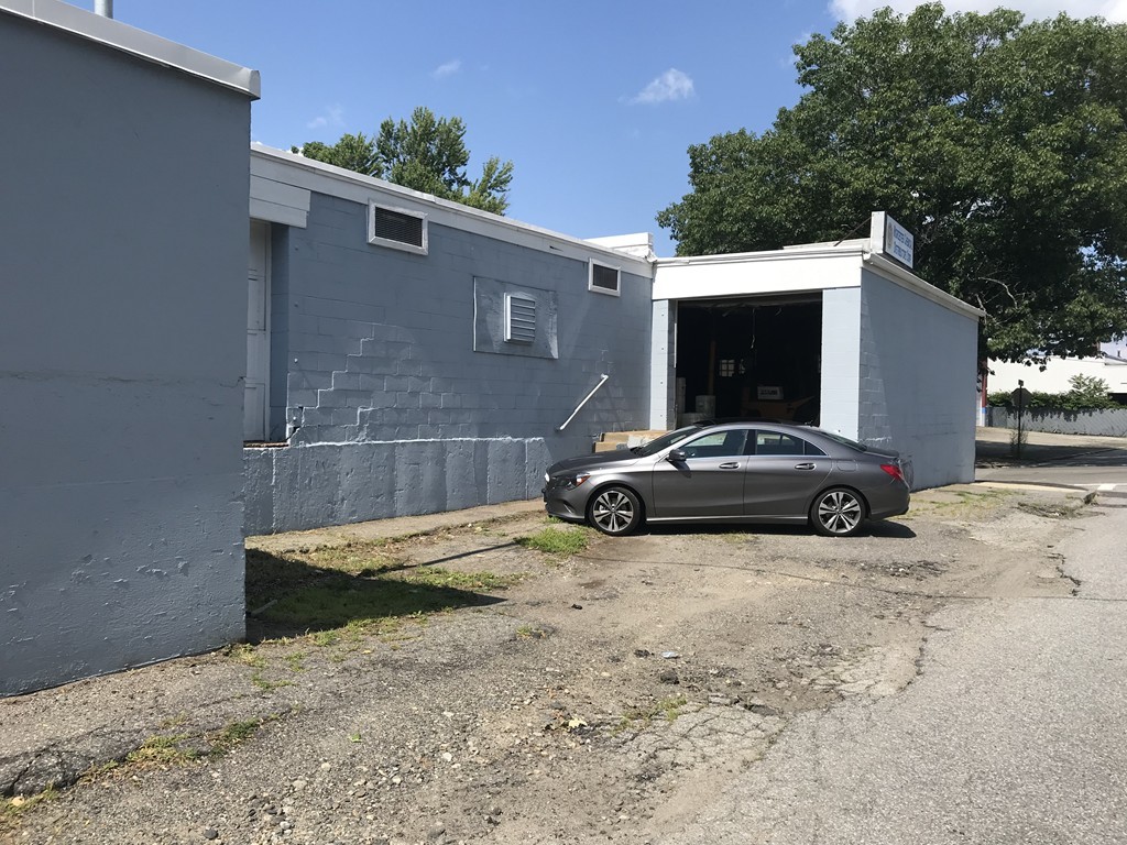 110 Webster Street Property Photo 3