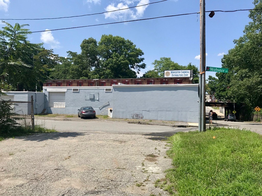 110 Webster Street Property Photo 4