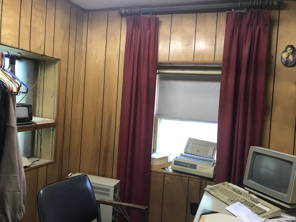 110 Webster Street Property Photo 19