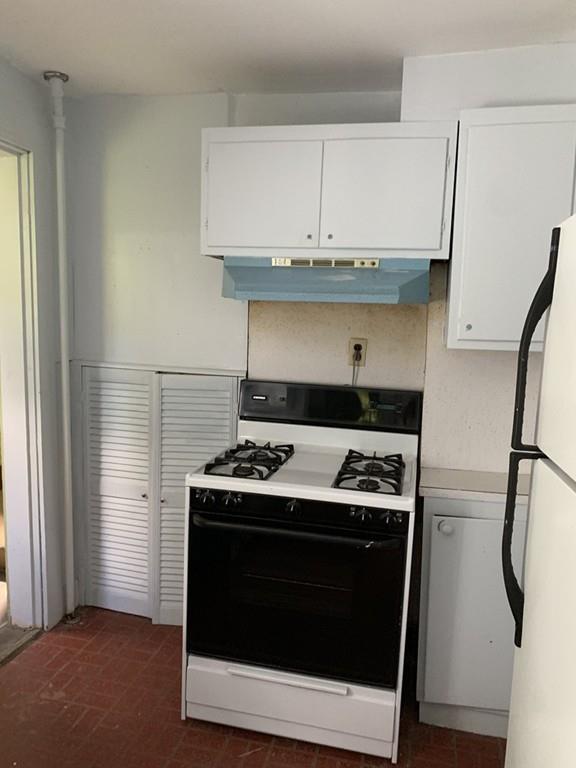 15 Hubbard St Property Photo 6