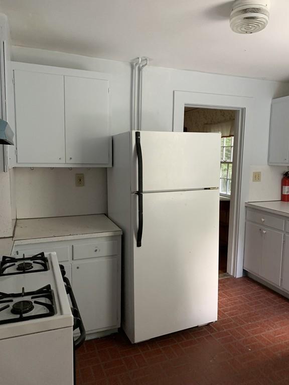 15 Hubbard St Property Photo 7