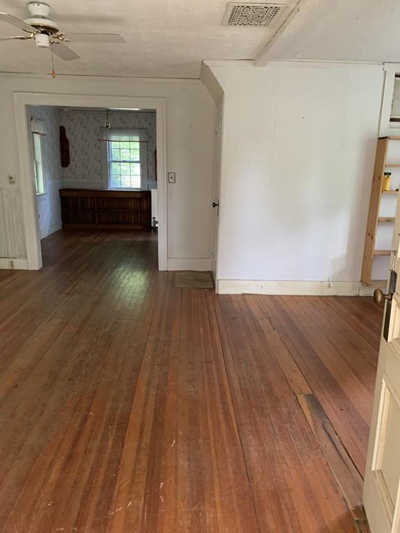15 Hubbard St Property Photo 13