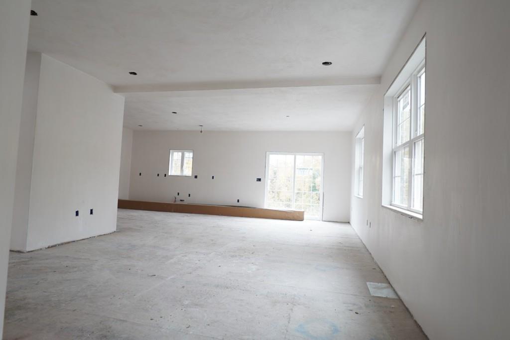 496 Hamilton Street Property Photo 5